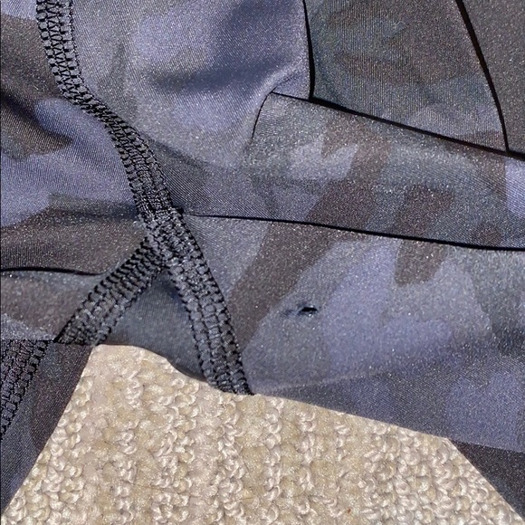 lululemon size 8 fast and free camo leggings 31” - Picture 3 of 6